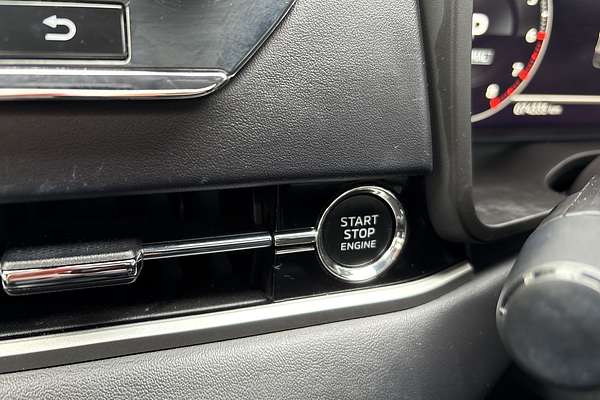 2022 Mitsubishi Outlander Exceed ZM