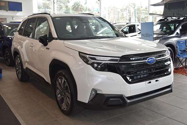 2025 Subaru Forester Hybrid Touring S6