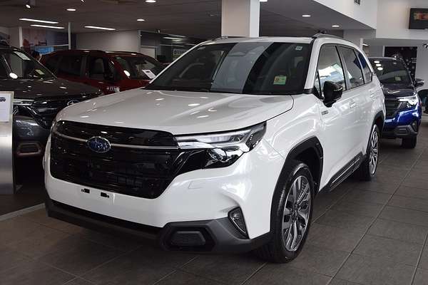 2025 Subaru Forester Hybrid Touring S6