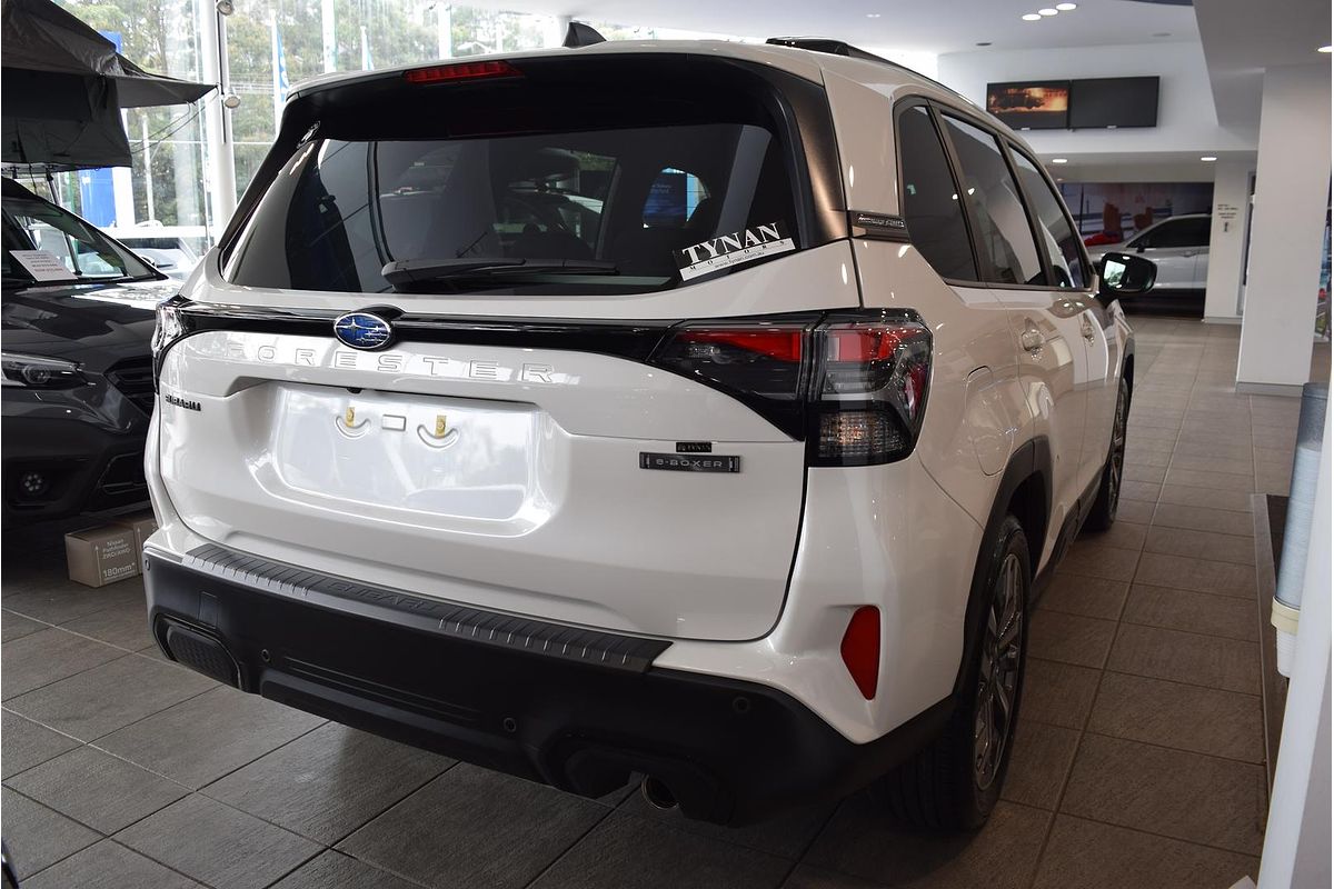 2025 Subaru Forester Hybrid Touring S6