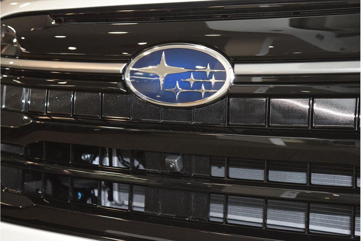 2025 Subaru Forester Hybrid Touring S6