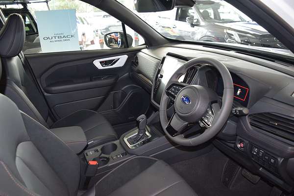 2025 Subaru Forester Hybrid Touring S6