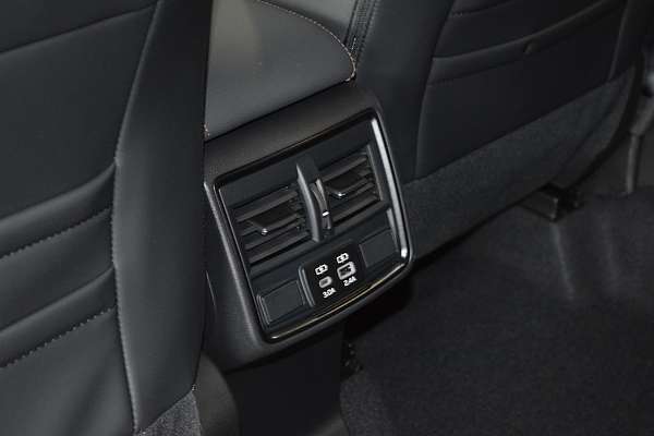 2025 Subaru Forester Hybrid Touring S6