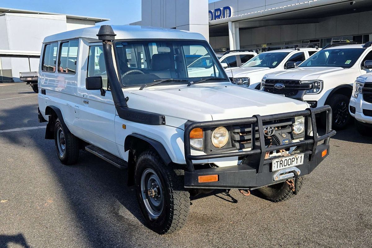 2006 Toyota Landcruiser Troopcarrier HZJ78R