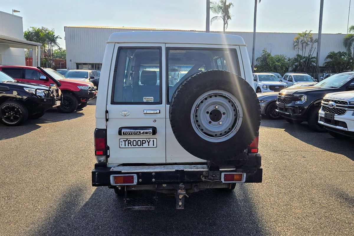 2006 Toyota Landcruiser Troopcarrier HZJ78R