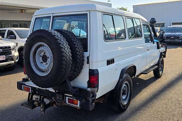 2006 Toyota Landcruiser Troopcarrier HZJ78R