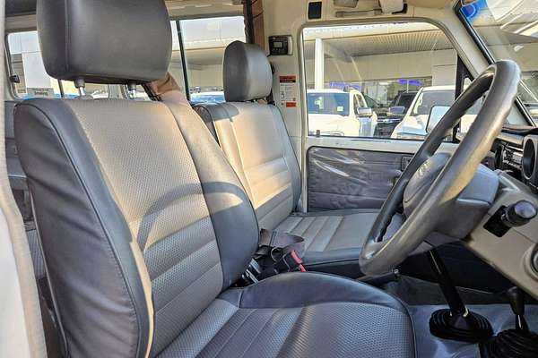 2006 Toyota Landcruiser Troopcarrier HZJ78R