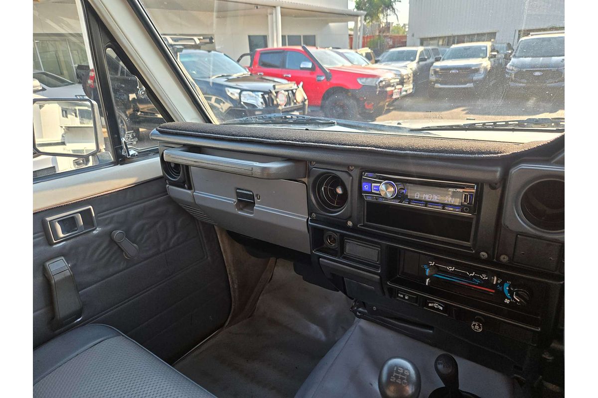 2006 Toyota Landcruiser Troopcarrier HZJ78R