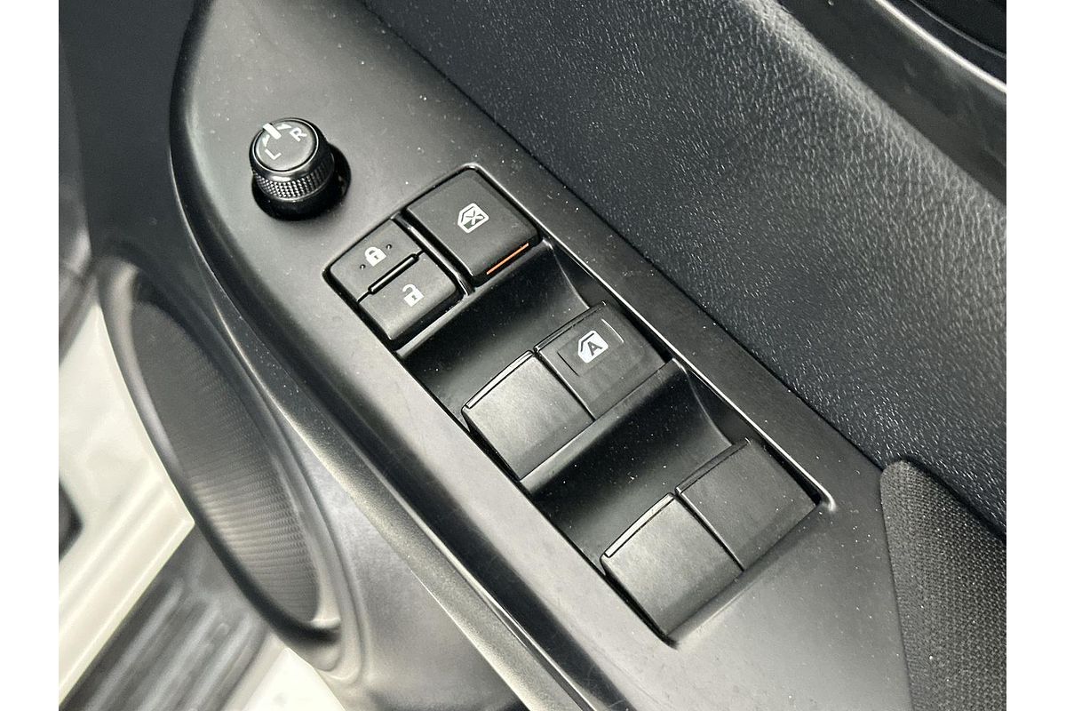 2020 Toyota Hilux SR GUN126R 4X4