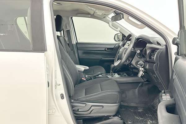 2020 Toyota Hilux SR GUN126R 4X4