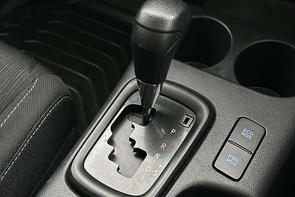 2020 Toyota Hilux SR GUN126R 4X4