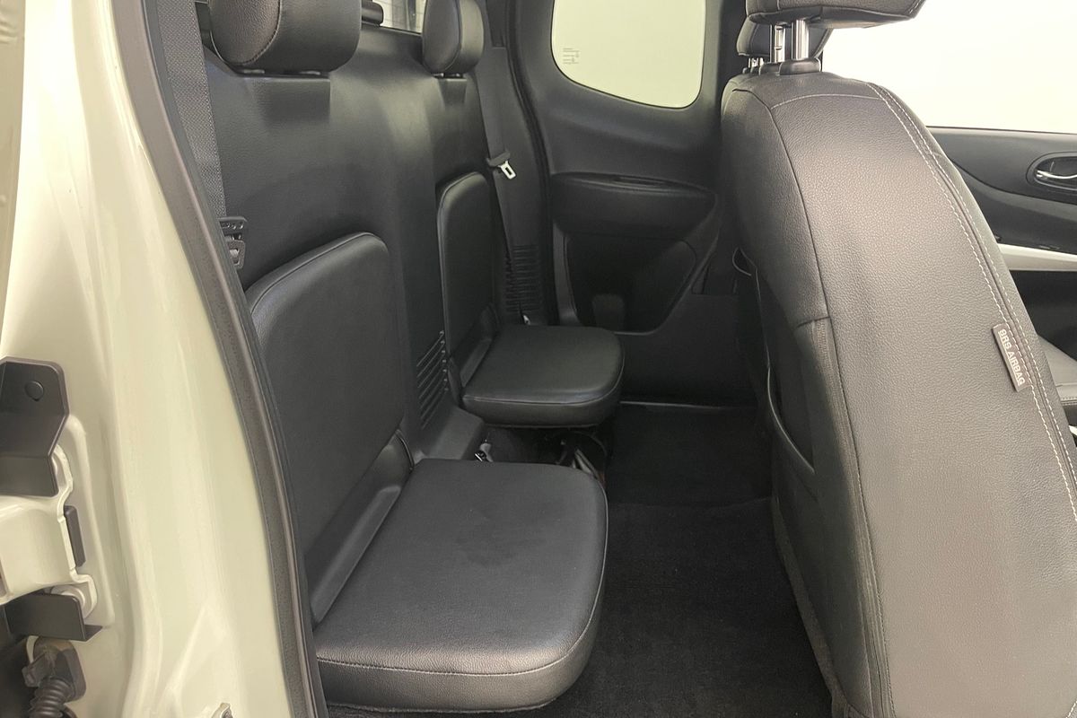 2019 Nissan Navara ST-X D23 Series 3 4X4