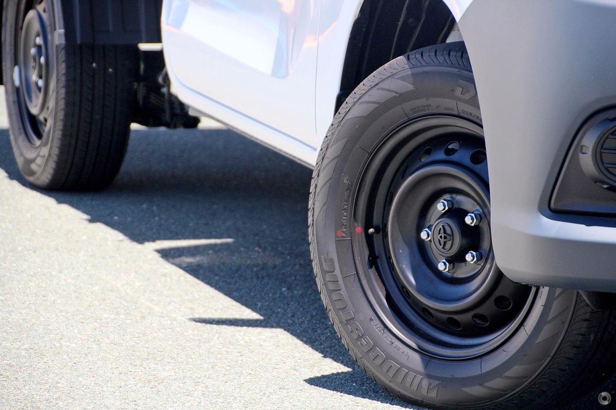2018 Toyota Hilux Workmate TGN121R Rear Wheel Drive