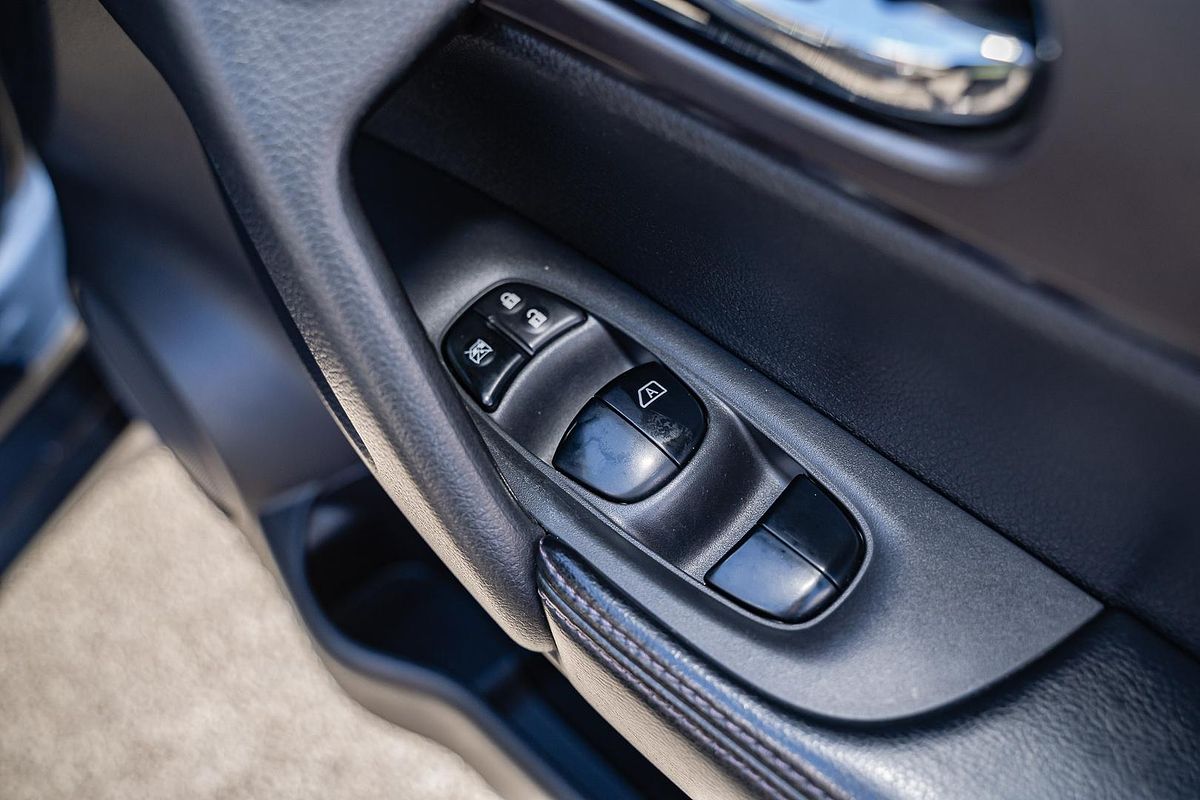 2015 Nissan X-TRAIL ST T32