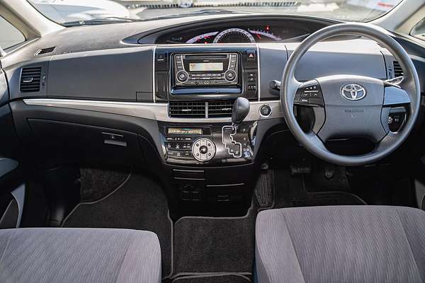 2015 Toyota Tarago GLi ACR50R