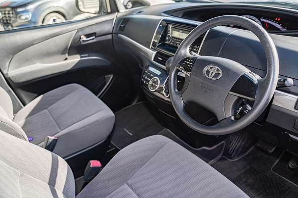 2015 Toyota Tarago GLi ACR50R