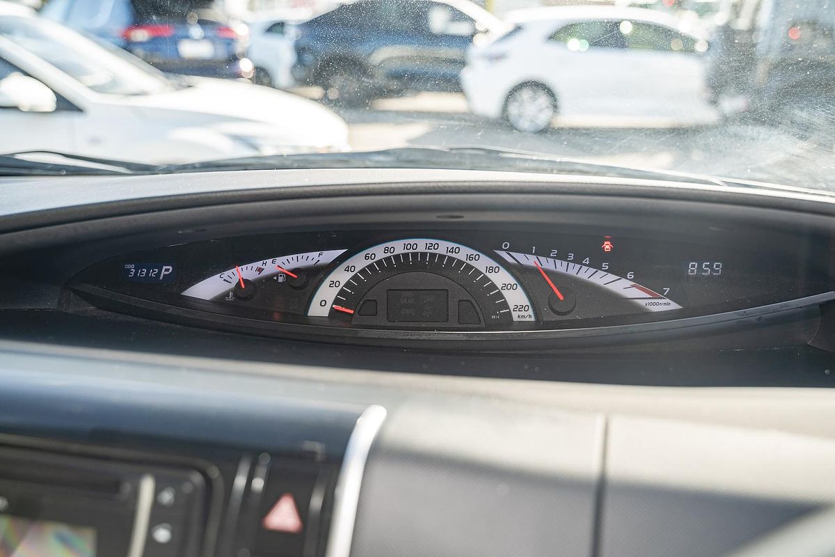 2015 Toyota Tarago GLi ACR50R