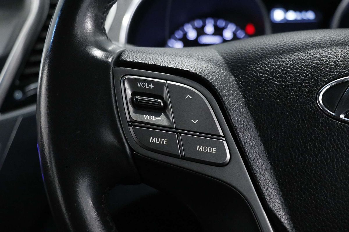 2017 Hyundai Santa Fe Active X DM5 Series II