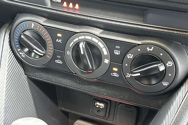 2017 Mazda 2 Neo DJ Series