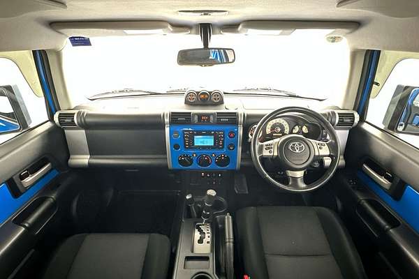 2011 Toyota FJ Cruiser GSJ15R