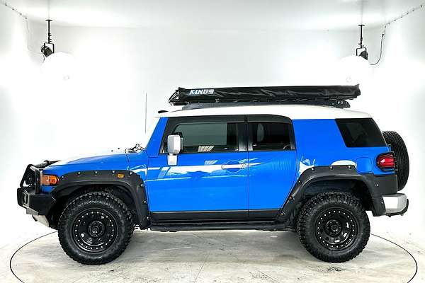 2011 Toyota FJ Cruiser GSJ15R