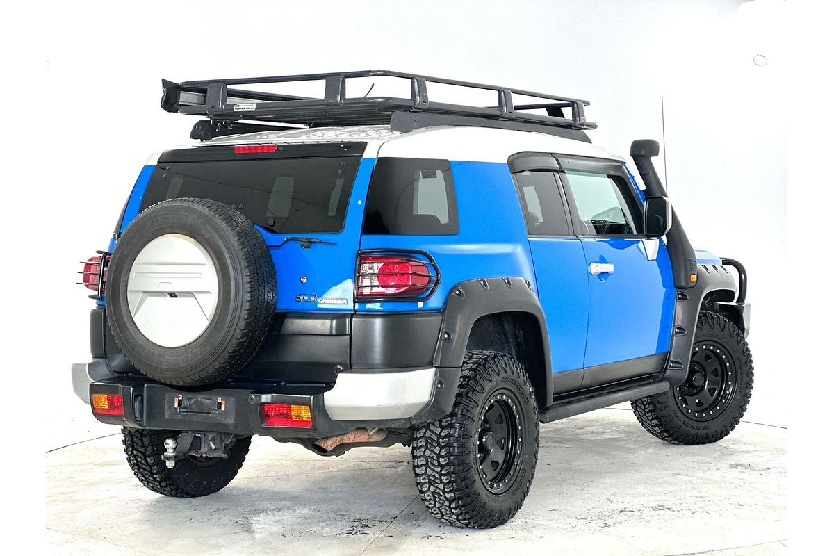 2011 Toyota FJ Cruiser GSJ15R