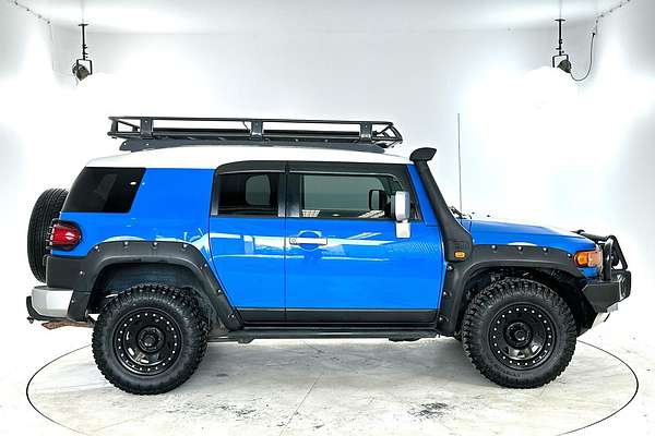 2011 Toyota FJ Cruiser GSJ15R