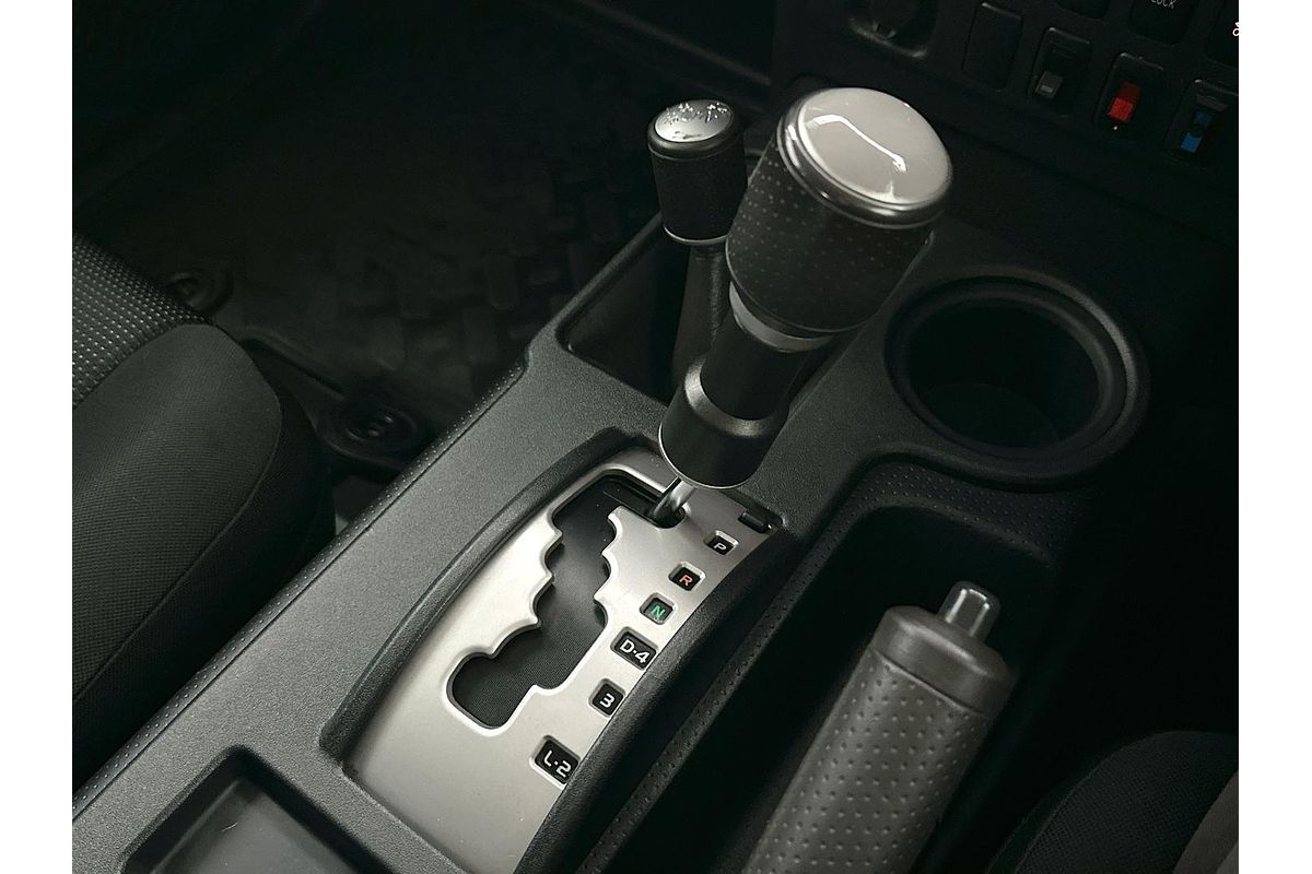 2011 Toyota FJ Cruiser GSJ15R