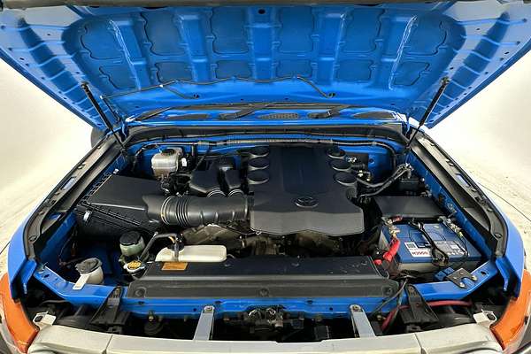 2011 Toyota FJ Cruiser GSJ15R