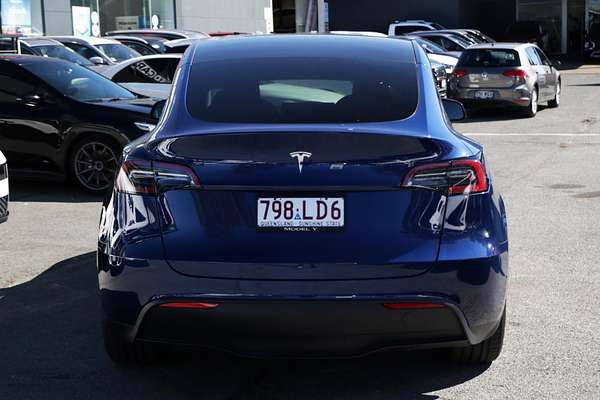 2024 Tesla Model Y Rear-Wheel Drive