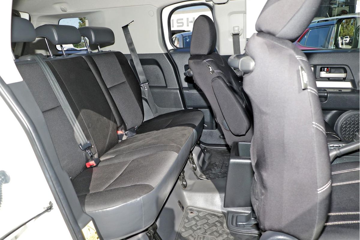 2011 Toyota FJ Cruiser GSJ15R