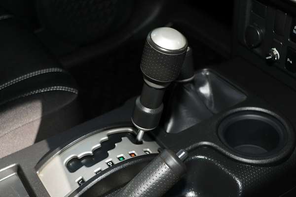 2011 Toyota FJ Cruiser GSJ15R
