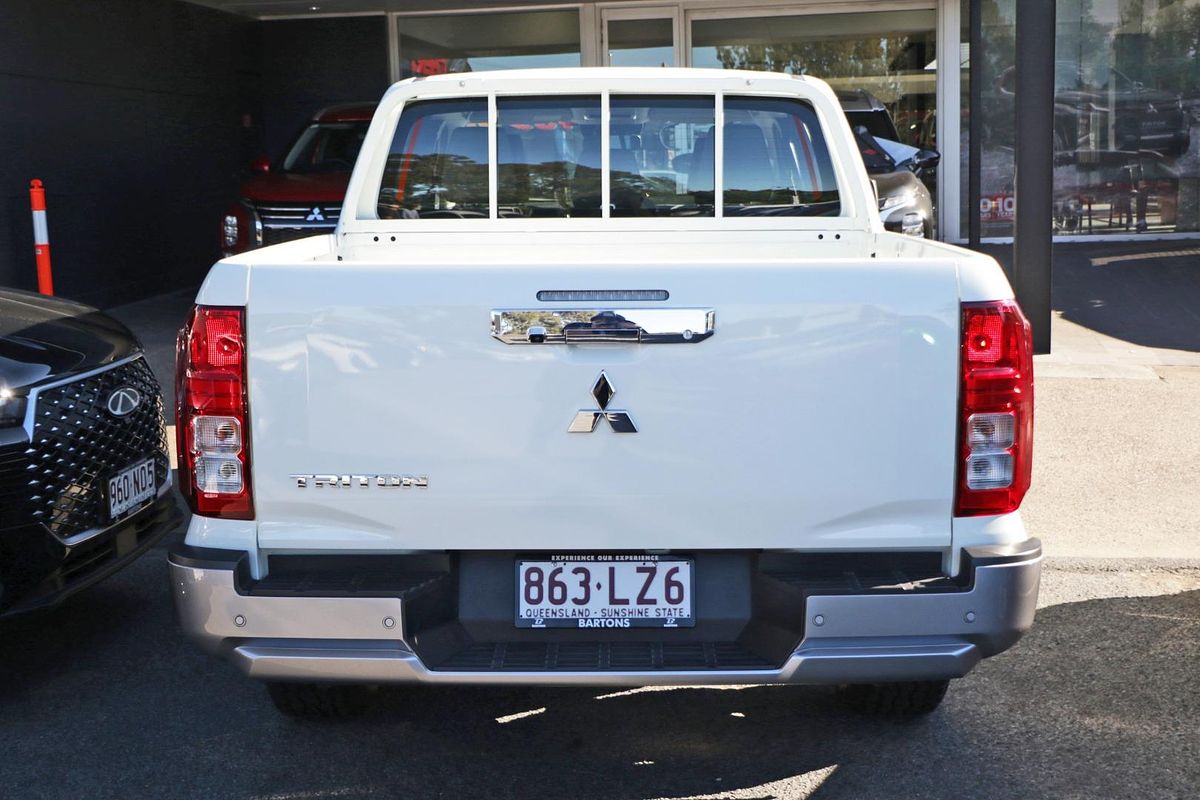 2024 Mitsubishi Triton GLX MV 4X4
