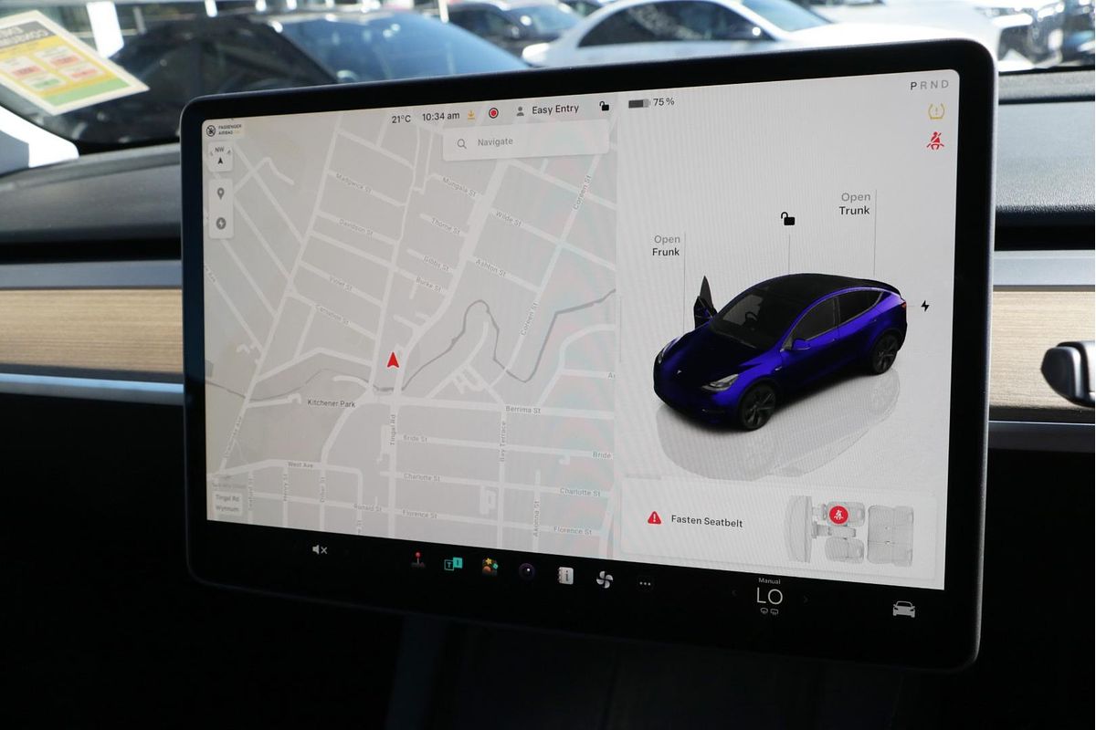 2024 Tesla Model Y Rear-Wheel Drive