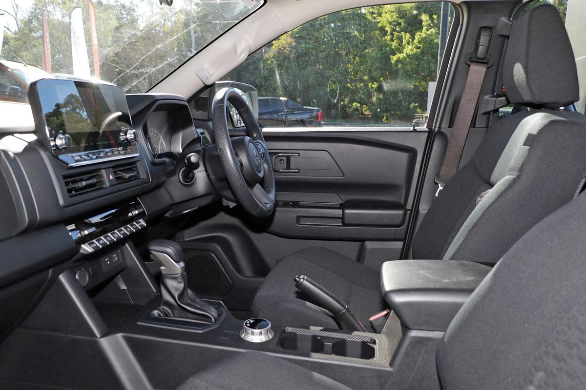 2024 Mitsubishi Triton GLX MV 4X4