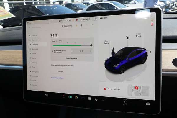 2024 Tesla Model Y Rear-Wheel Drive