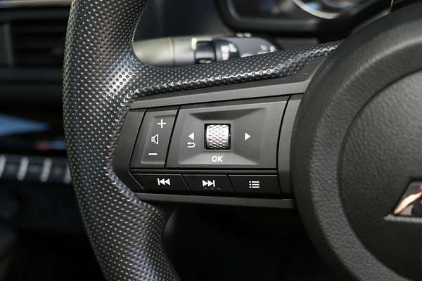 2024 Mitsubishi Triton GLX MV 4X4