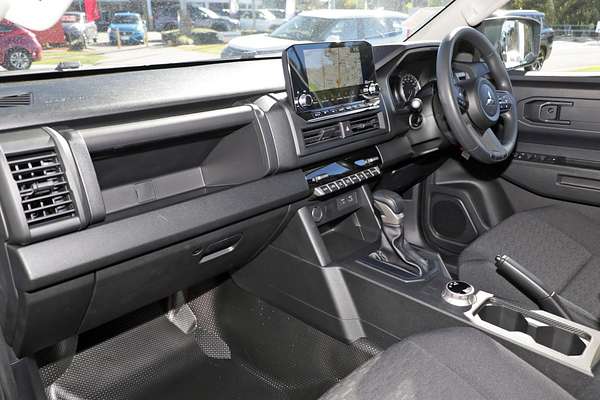 2025 Mitsubishi Triton GLX MV 4X4