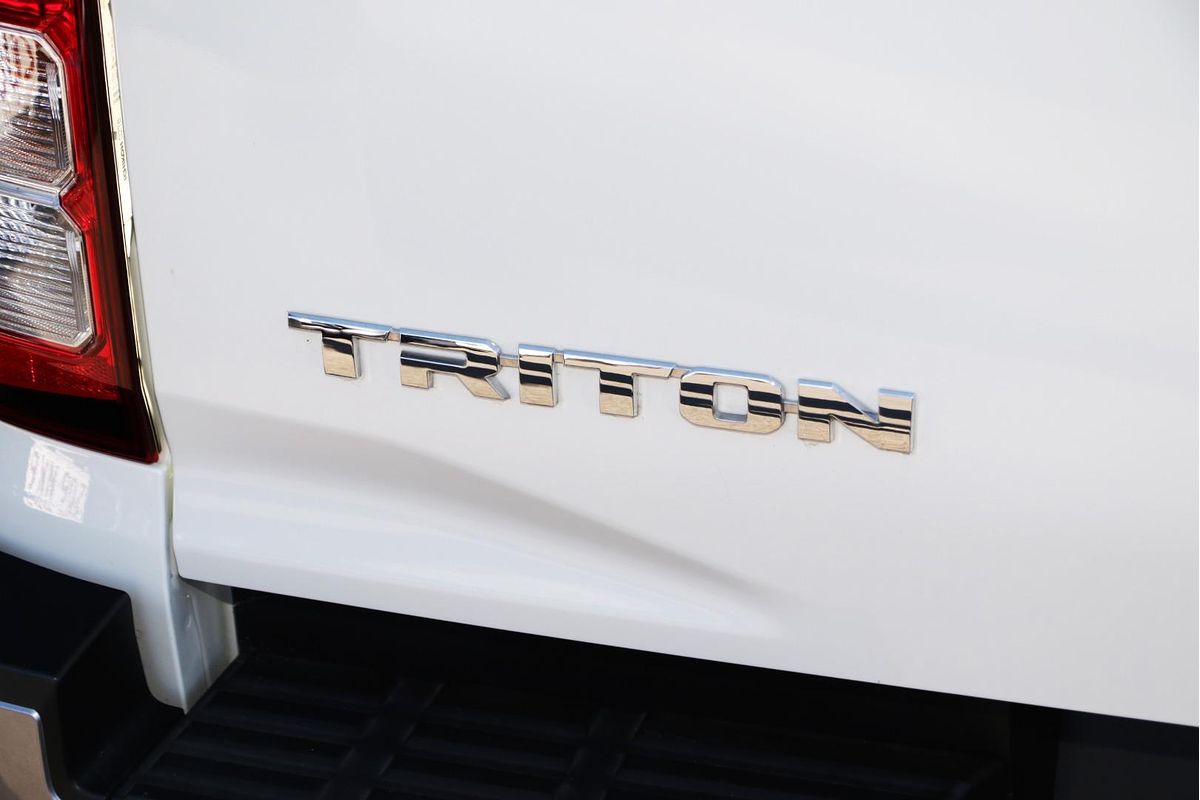 2024 Mitsubishi Triton GLX MV 4X4