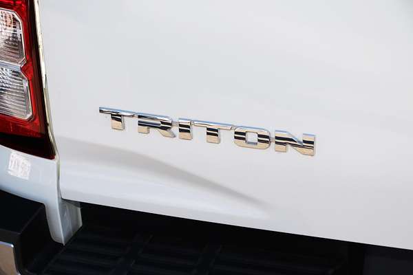 2024 Mitsubishi Triton GLX MV 4X4