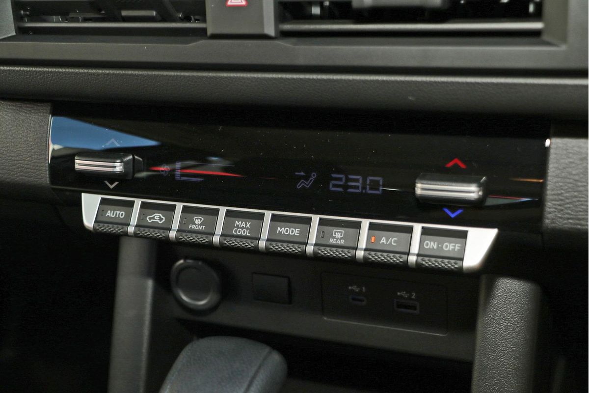 2025 Mitsubishi Triton GLX MV 4X4