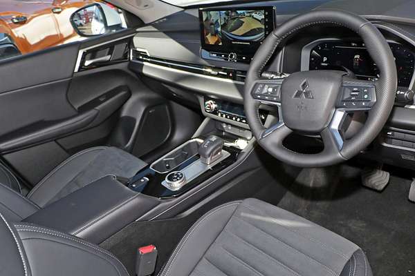2025 Mitsubishi Outlander Aspire ZM