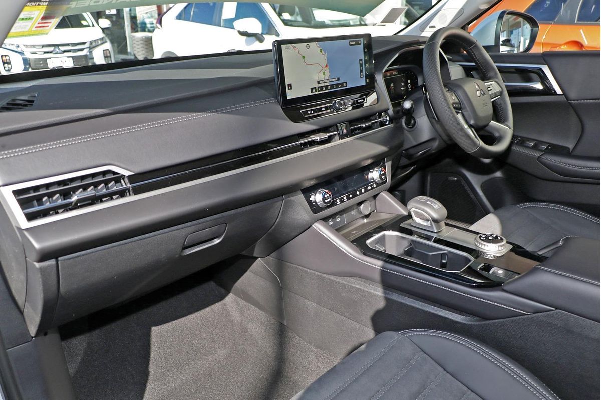 2025 Mitsubishi Outlander Aspire ZM