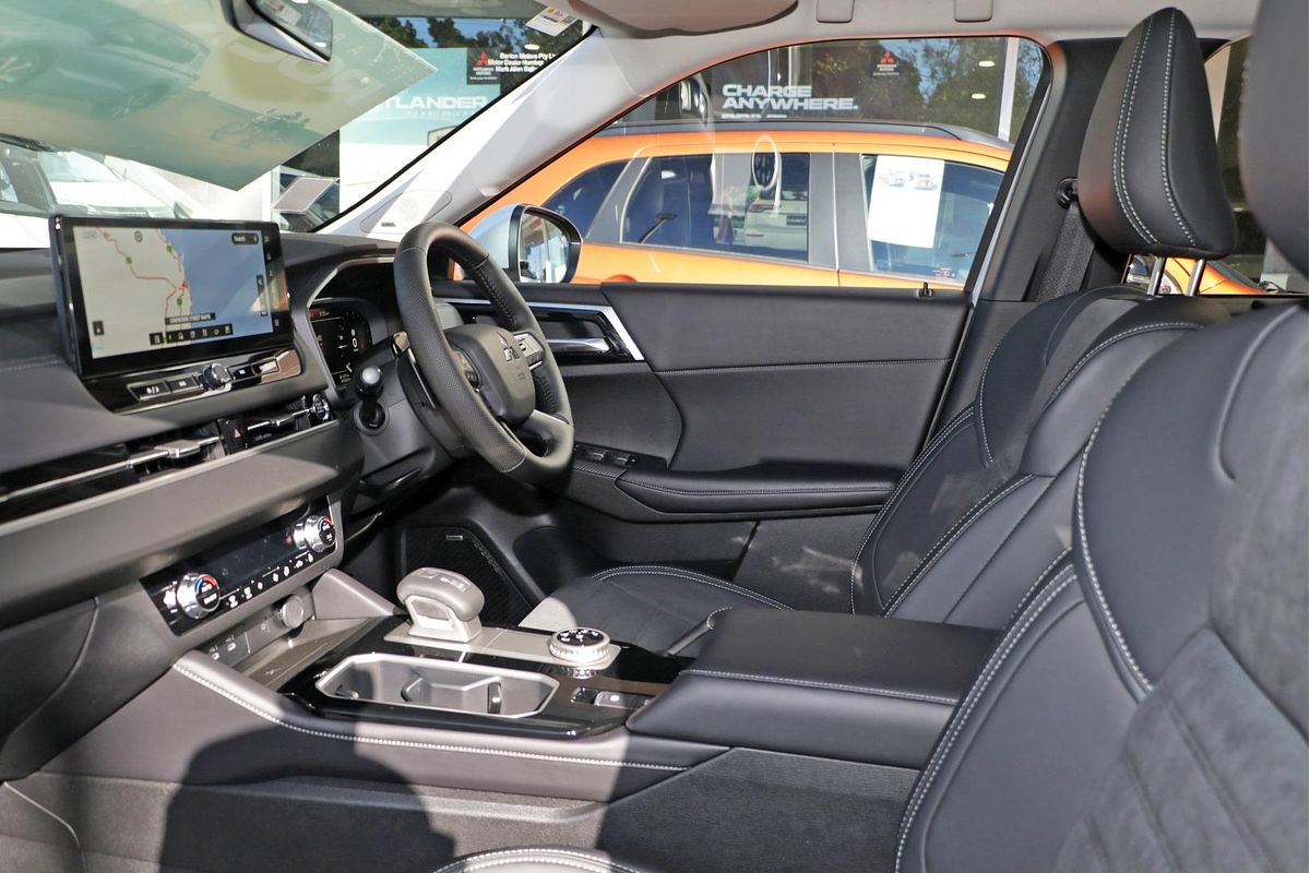 2025 Mitsubishi Outlander Aspire ZM
