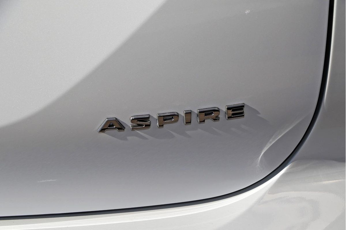 2025 Mitsubishi Outlander Aspire ZM