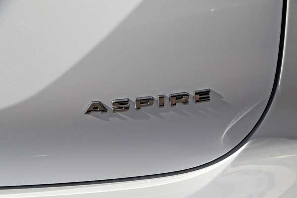 2025 Mitsubishi Outlander Aspire ZM