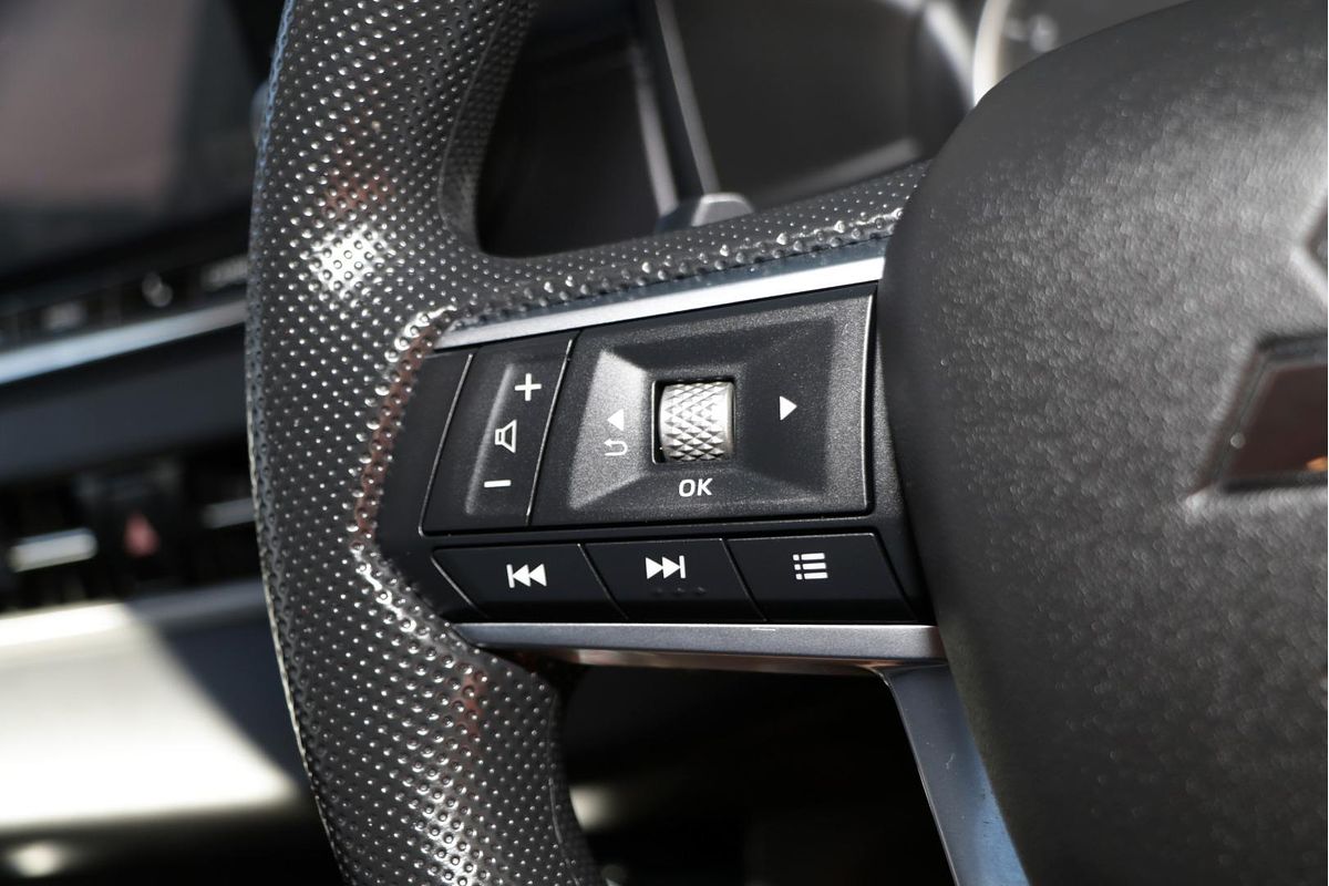 2024 Mitsubishi Outlander ES ZM