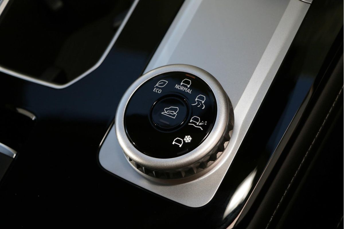 2025 Mitsubishi Outlander Aspire ZM