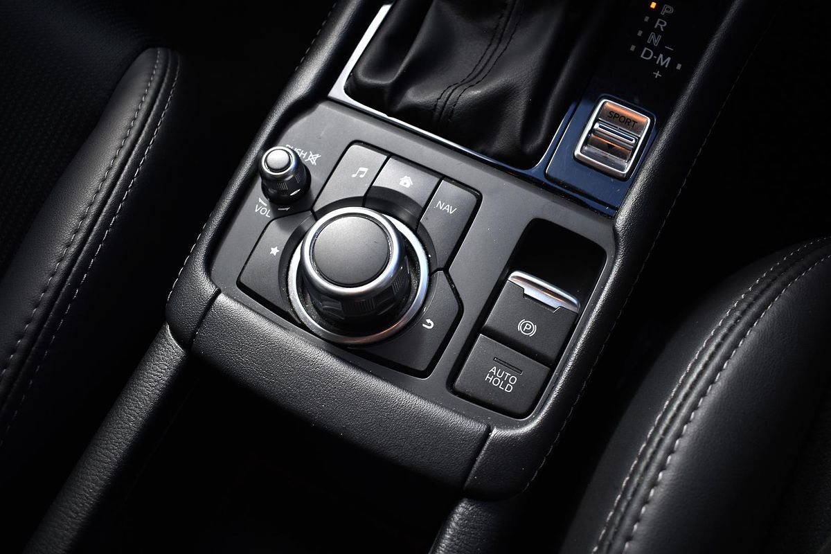 2023 Mazda CX-3 sTouring DK