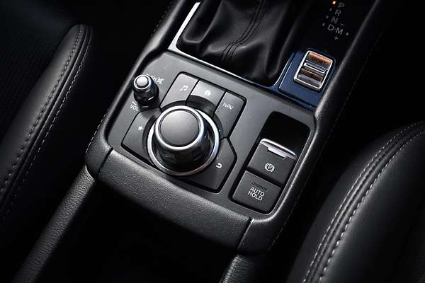 2023 Mazda CX-3 sTouring DK